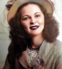 My grandmother in New York 1940s. She work in a factory during WW2 and stay  in New York. I remember her coming to Puerto Rico 🇵🇷 to visit us when we  were