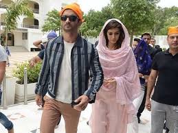 Throwback When Sushant Singh Rajput And His Raabta Co Star Kriti Sanon Visited A Gurudwara To Seek Blessings For Their Film Hindi Movie News Times Of India Kriti sanon (born 27 july 1990) is an indian actress who appears predominantly in hindi films. throwback when sushant singh rajput