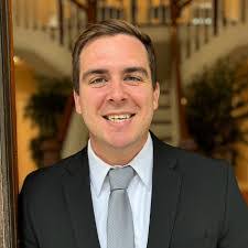 Brett Bowles's Instagram, Twitter & Facebook