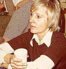 Maxine Riddle's Instagram, Twitter & Facebook