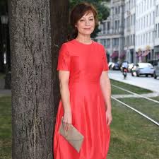 Die haupthandlungen beziehen sich insbesondere auf die mitglieder der familie saalfeld, inhaber des hotels. Sturm Der Liebe Verlieben Sich Jetzt Nils Und Desiree Gala De