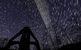 These 60 satellites initially fly in a chain formation, but over time they spread out and move. Musk S Spacex To Bring Starlink Internet To Greece Ekathimerini Com