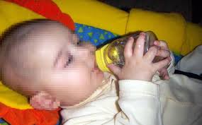Fotos de un bebé de 6 meses contagiado de virus herpes. Dar Azucar Antes De Los 6 Meses De Edad Aumenta Riesgo De Sobrepeso
