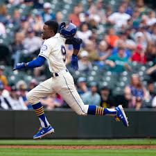 Cubs manager david ross said it is starting to feel a little more normal with games beginning. Dee Gordon To The Cubs Swinging A Deal With Chicago Lookout Landing