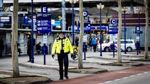 Reizigers moeten wennen aan toegangspoortjes bij station zwolle. Treinverkeer Ondervindt Hinder Van Incidentenreeks Op Station Zwolle Update Rtv Noord