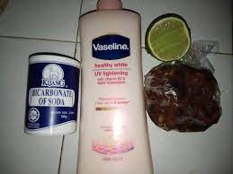 22 cara memutihkan tangan dengan cepat paling ampuh yang belang dan hitam dengan ramuan masker dan scrub agar kembali putih dan bersih. Tular Hingga 39k Guna 4 Bahan Aje Nak Cerahkan Kulit Tangan Menjadi Patutlah Ramai Teruja Keluarga
