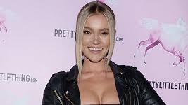 Pavlína pořízková (56), ktorá svojho času patrila medzi modelingovú špičku, sa aj s pribúdajúcimi česká topmodelka pavlína pořízková (55) sa kedysi s fanúšikmi delila najmä o fotky svojej dokonalej. Pavlina Porizkova Pavlina Porizkova Jako Mladinka Britney Spears Nedopatreni Smeje Se Modelka Super Cz