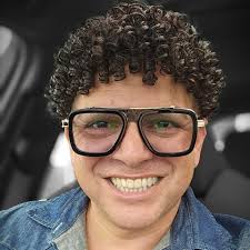 Centella⚡️ ahora te hablo a ti que hoy te levantaste con un reguero en tú  mente 🧠 y corazón ♥️ HAY ESPERANZA EN JESÚS 👑..... Dios utiliza lo que  sea para llamar