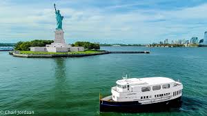 We offer discounts for groups. New York Luxury Private Yacht Charters Hudson River Cruises Nj