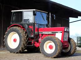 00:45 international 1046 met vracht aardappelen tussen margraten en reijmerstok. Der Ihc 1046 Traktor Technik Und Daten
