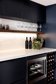 However, if it's lacking in décor and needs to be updated, it isn't considered very inviting. 75 Most Popular Home Bar Design Ideas For 2019 Stylish Home Bar Renovation Pictures Houzz