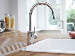 Sprudelarmaturen für die küche sind praktisch und nachhaltig, da die fahrt zum getränkemarkt. Vorteile Herausziehbarer Auslaufe Designtrends In Der Kuche Fur Ihre Kuche Grohe