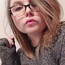 Amber Truax's Instagram, Twitter & Facebook