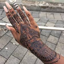 Tattoo Template Henna Tattoo Is Best Complemented By Great Manicures Perf Complemented Great Henna Mani Henna Tattoo Hand Henna Tattoo Designs Tattoos