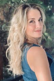 Jill Lux's Instagram, Twitter & Facebook