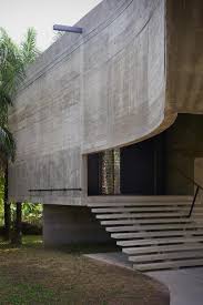 Baerbel Mueller And Juergen Strohmayer Complete Nubuke Foundation Art Centre In Ghana In 2020 Architecture Concrete Architecture Architecture Details