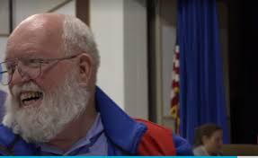 Foster grandparent program helps elementary kids