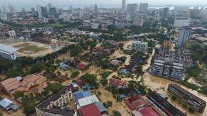 Wave forecast includes wave height and period. At Least 3 Dead In Malaysia As Severe Storm Forces Thousands To Evacuate The Weather Channel Articles From The Weather Channel Weather Com