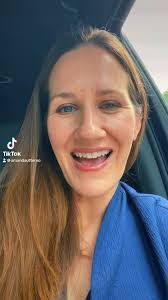 Nicole Utter's Instagram, Twitter & Facebook