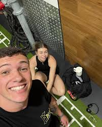 Alex Carson (@alexcarson_) • Instagram photos and videos