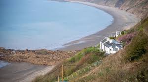 Tripadvisor has 2,364,935 reviews of wales hotels, attractions, and restaurants making it your best wales resource. Wales Strandabschnitt An Der Kuste Von Nerfyn Nach Erdrutsch Blockiert Stern De