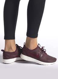 Nike weaves a winner with the juvenate woven. Nike Wmns Nike Juvenate Prm Weinrot Sneaker Bei Sarenza De 280719