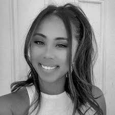 Kim Hewitt (@_kimhewitt)