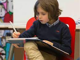 Izmjeren mu je maksimalni kvocijent. 9 Year Old Gets Ready To Graduate From College Cafemom Com