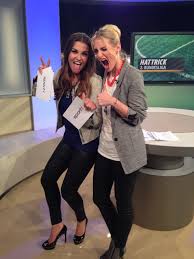 Anna kraft ist eine frau mit vielen talenten: Laura Wontorra So Gleich Geht S Los Hattrick Die 2 Bundesliga Erst Noch Anna Kraft Und Die News Und Dann Aber Raus Aus Dem Studio Girlpower Auf Sport1 Facebook