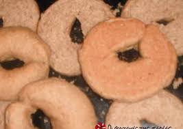 Traditional Barley Dakos Recipe By Cookpad Greece Recipe Recipes Rusk Recipe Mediterranean Recipes