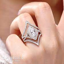 The Saffron Style Er12640m4w44jj Ring Jacket An13695l W44jj Intricately Crafted The Saffron Engagement Ring Is Truly A Work Of Art Inspired By Love Passi