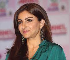 They are not twins but sisters only. My Struggle Has Been With My Acting Profession Says Soha Ali Khan Bollywood News India Tv