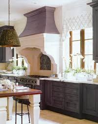 Pewter Kitchen With A Surprise Interior Design Inspiration Eva Designs Kitchen Range Hood Country Style Kitchen Home