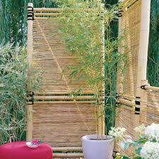 Ein guter sichtschutz zum ausziehen ist die seitenmarkise, denn diese kann sehr flexibel aus der kassette herausgezogen werden und wenn sie sind in verschiedenen höhen und längen erhältlich. Sichtschutz Fur Terrasse Garten Balkon Living At Home