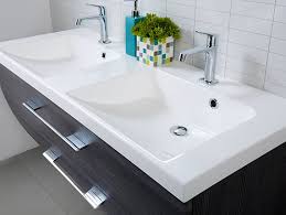 Das online kaufen hat den vorteil, dass sie in einem badezimmer fliesen shop meist auch erfahrungen anderer käufer finden. Bad Kaufen Bei Obi Obi Ch