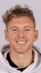 Treatment procedure: Teeth Whitening and handcrafted Porcelain Veneers and  Crowns, All photos and videos are shared with full patient consent. No  filters, AI alterations, or unrealistic lighting have ...