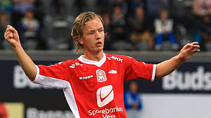 Aug 20, 2021 · dødsannonser | minnesider. Fredrik Haugen Smigret Av Godset Interessen