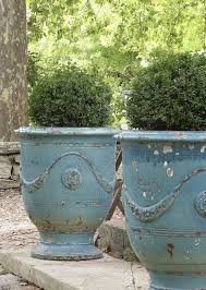 epingle par nicole brunner sur dialogue avec mon jardinier poterie anduze pot jardin ornement de jardin
