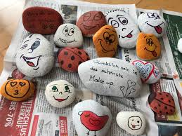 Steine Bemalen Stoaroas In 2020 Steine Bemalen Steine Smiley