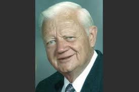 Obituaries: Howard, Mitchell, Robbins