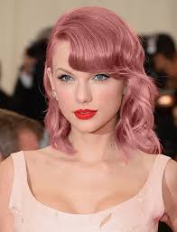 12 Ways Taylor Swift Could Dye Her Hair Like A Magical Unicorn Taylor Swift Hair Taylor Swift Short Hair Taylor Swift Pink Hair
