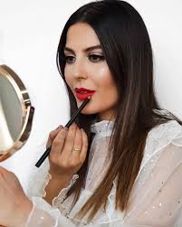 Discover our range of matte, gloss & metallic lipsticks from your favourite brands. 21 Best Red Lipstick Shades In 2020 Red Lip Colors For Every Skin Tone