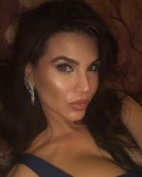 My daughter made me a beautiful make up 🫶🏼 #beauty #eveningout #loveyou