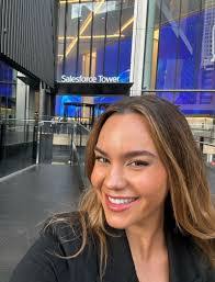 Jennifer Reisner's Instagram, Twitter & Facebook