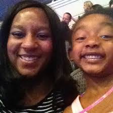 Estela Brooks's Instagram, Twitter & Facebook