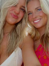 college reunion: hamptons edition 🌟💗🍡✈️👛