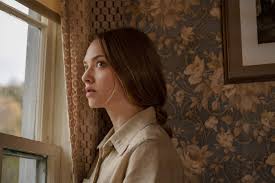  Amanda Seyfried Kampft Auf Netflix Mit Geistern Und Der Ehe In Things Heard Seen Vogue Germany