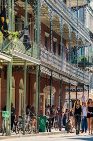 24/7 guest servicing, luxury amenities, internet access New Orleans Travel Guide