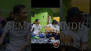 Jom layan #gegarkustik daripada real spin dengan lagu yang berjudul semakin rindu . Download Kenangan Abadi Achik Spin Demi Selalu Rindu Khalis Daily Movies Hub