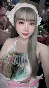 Rất thích một câu nói thế này : "Hi vọng trong những ngày đầy cay đắng...